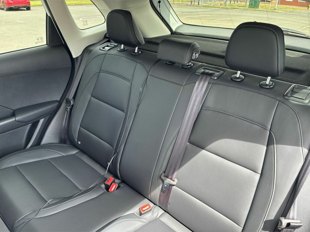 MG ZS Hat 1.5 115Ps Se White #12
