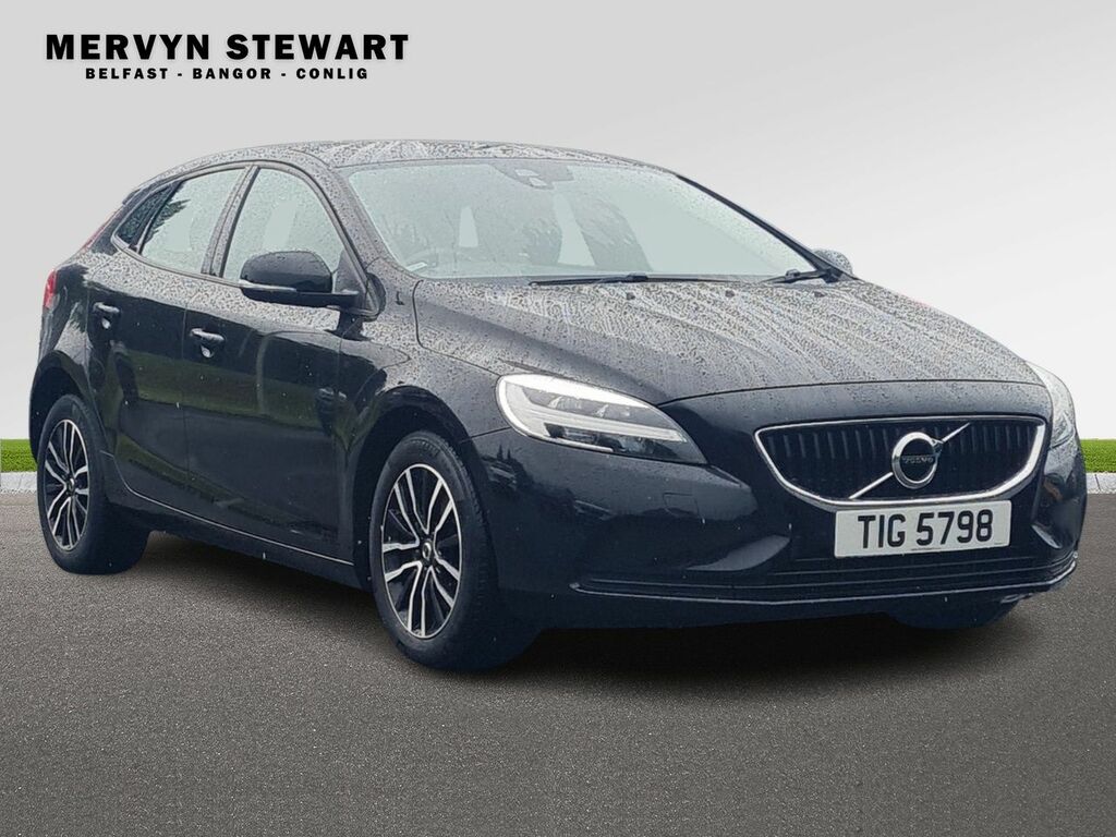 Volvo V40 Momentum Nav T2 Black