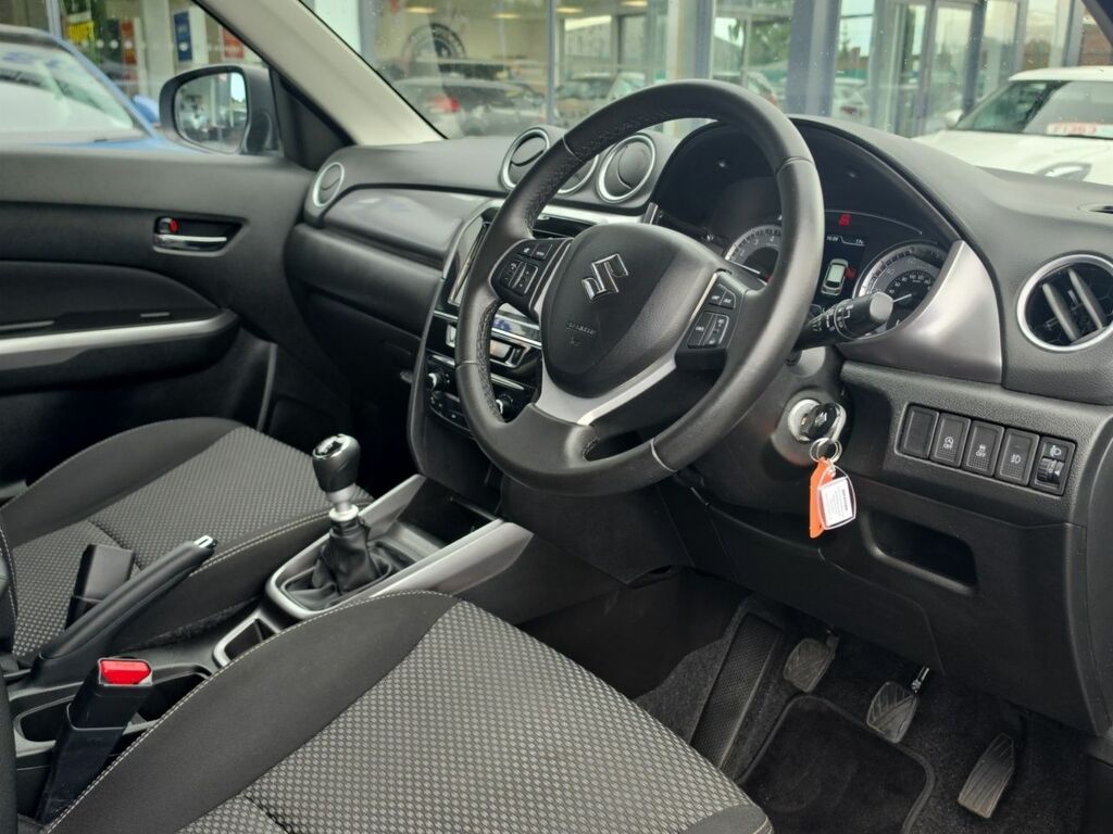 Suzuki Vitara 1.4 Boosterjet Sz5 Allgrip Yellow #11