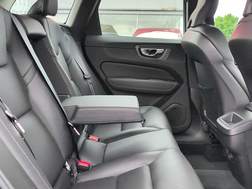 Volvo XC60 2.0 B5p Plus Dark Awd Geartronic Grey #15