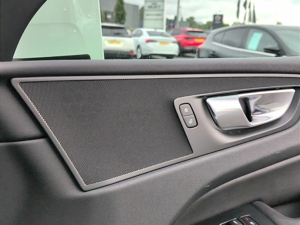 Volvo XC60 2.0 B5p Plus Dark Awd Geartronic Grey #35