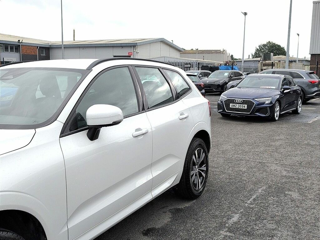 Volvo XC60 2.0 B5p Plus Dark Awd Geartronic Grey #41