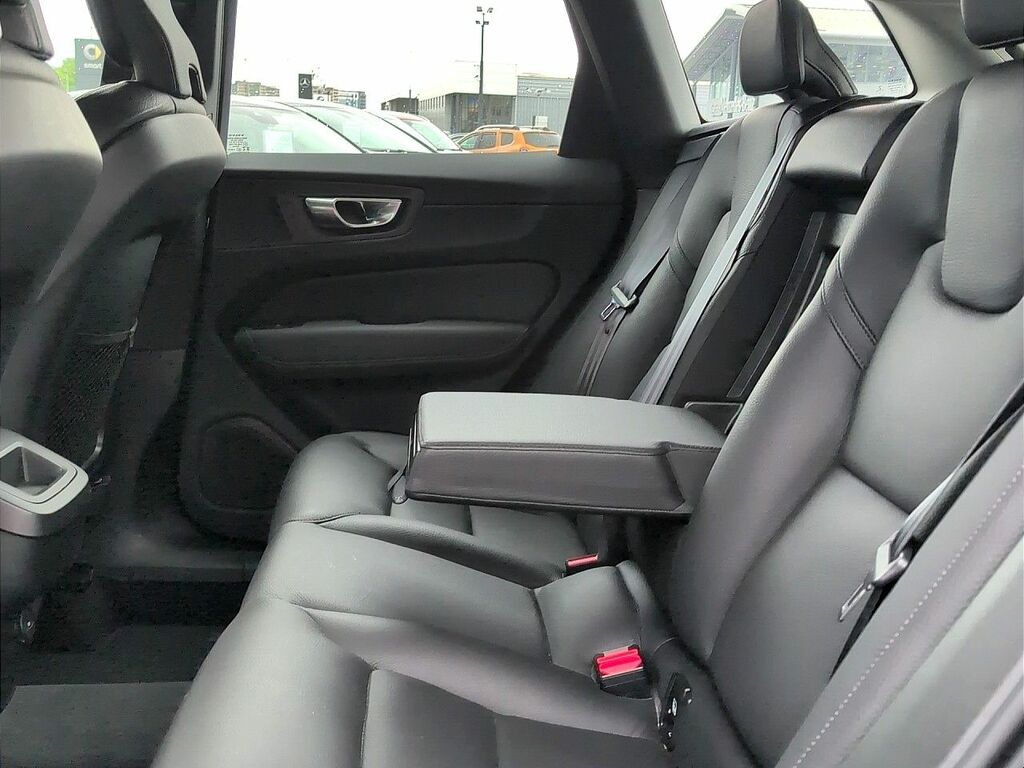 Volvo XC60 2.0 B5p Plus Dark Awd Geartronic Grey #12