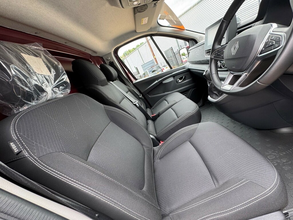 Renault Trafic Sl30 Blue Dci White #24
