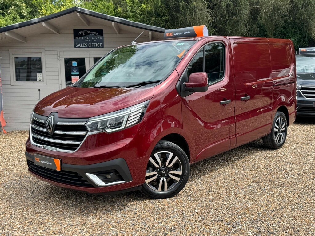 Renault Trafic Mpv Red #3