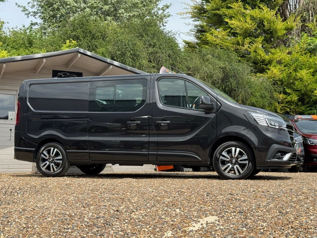 Renault Trafic 2.0 Dci Blue Ll30 Sport Crew Van Edc L2 H1 Euro 6 Black #2