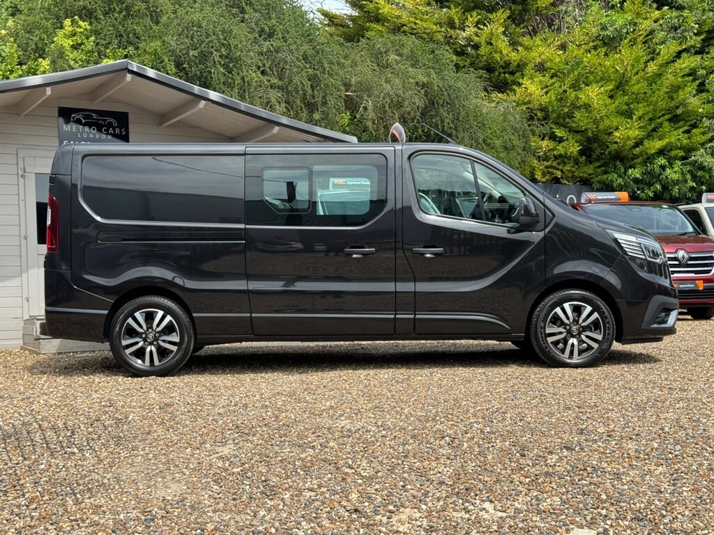 Renault Trafic 2.0 Dci Blue Ll30 Sport Crew Van Edc L2 H1 Euro 6 Black #3