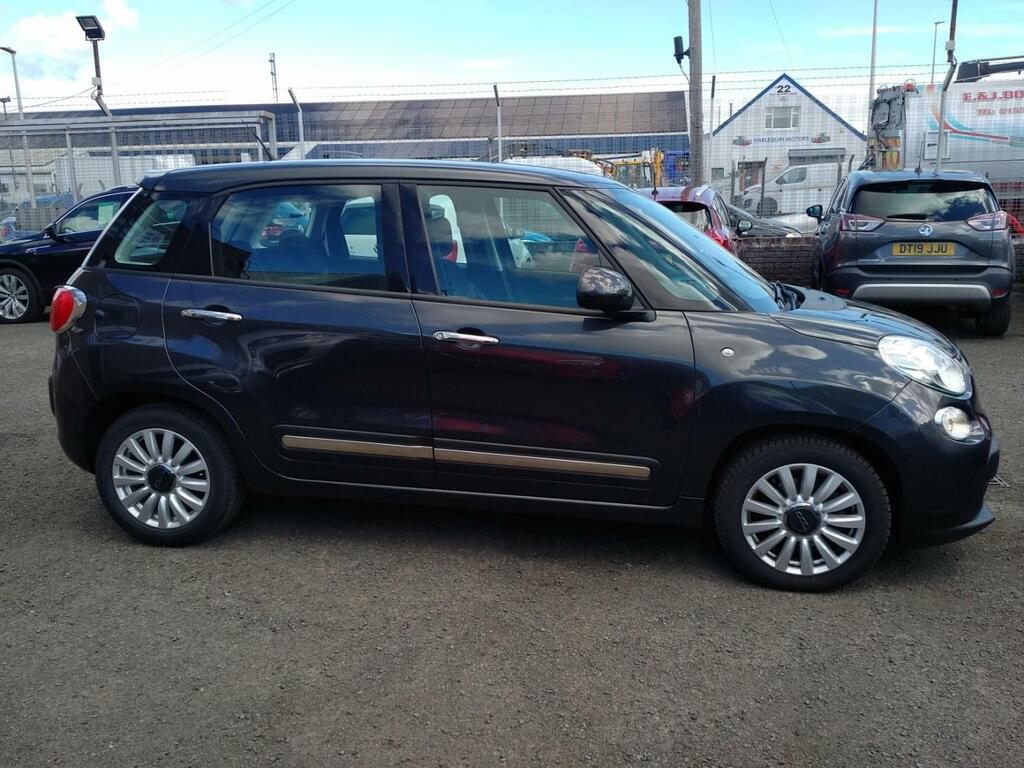 Fiat 500L Suv Red #8