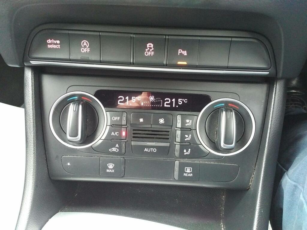 Audi Q3 2L S Line Plus Red #38
