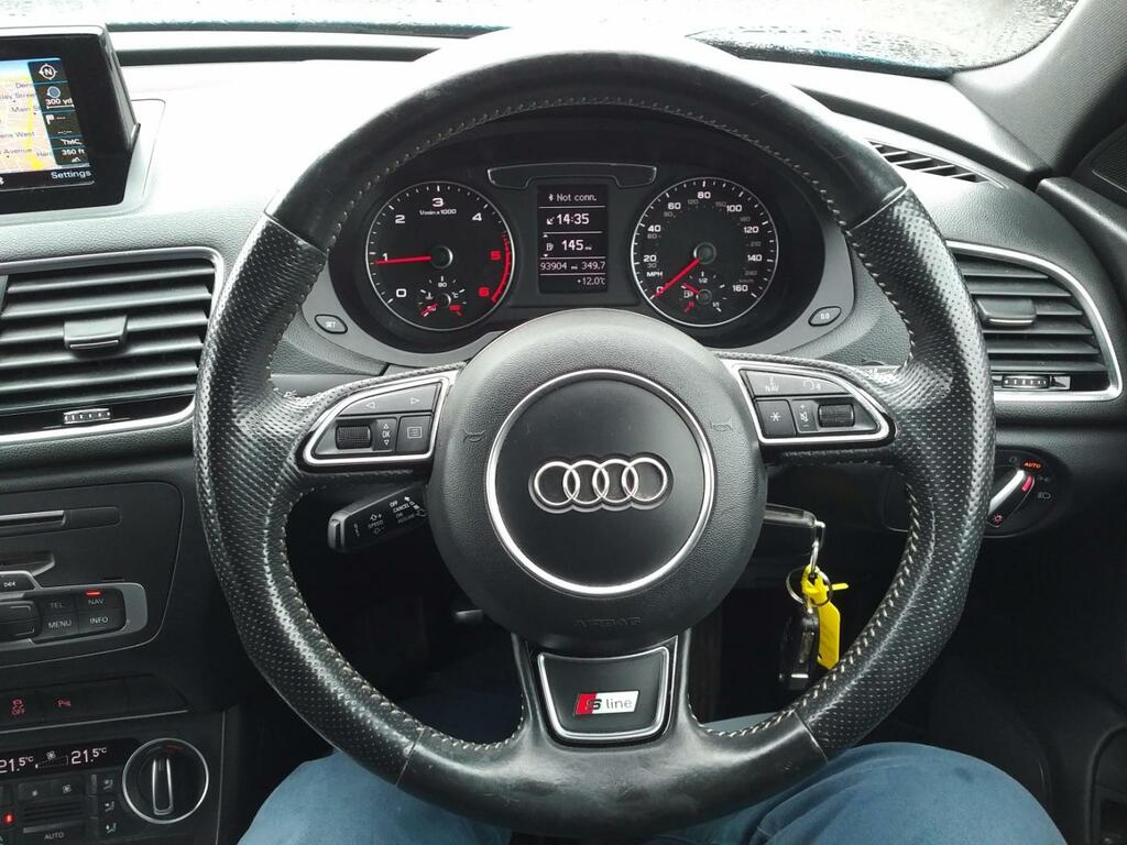 Audi Q3 2L S Line Plus Red #32