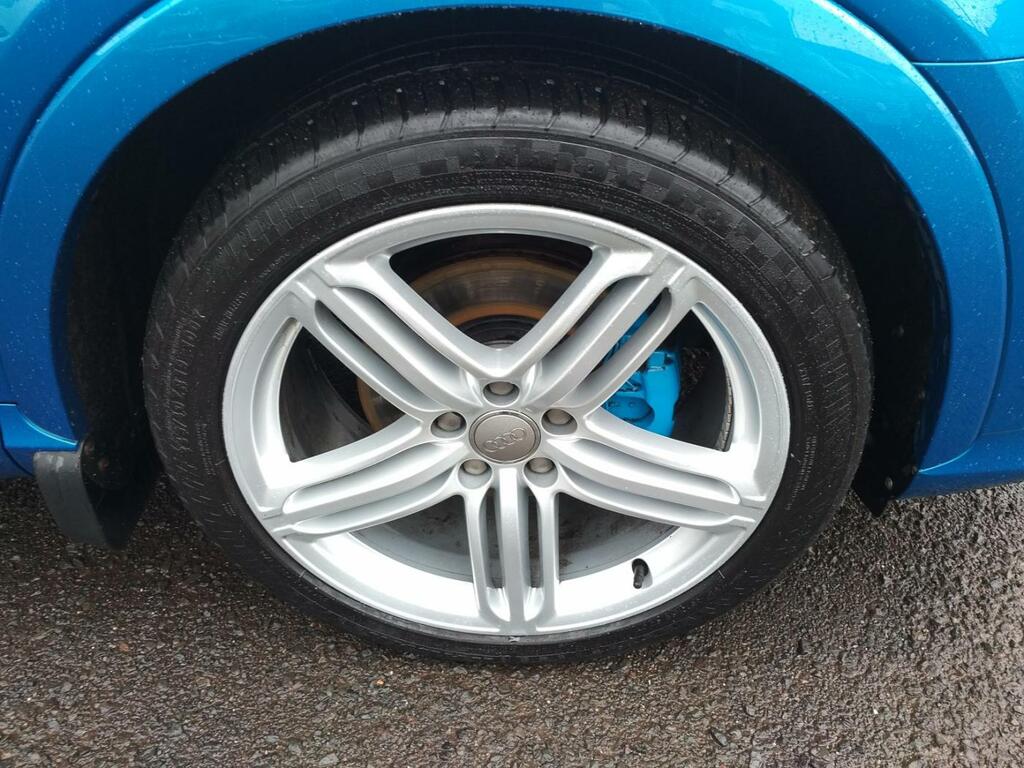 Audi Q3 2L S Line Plus Red #12