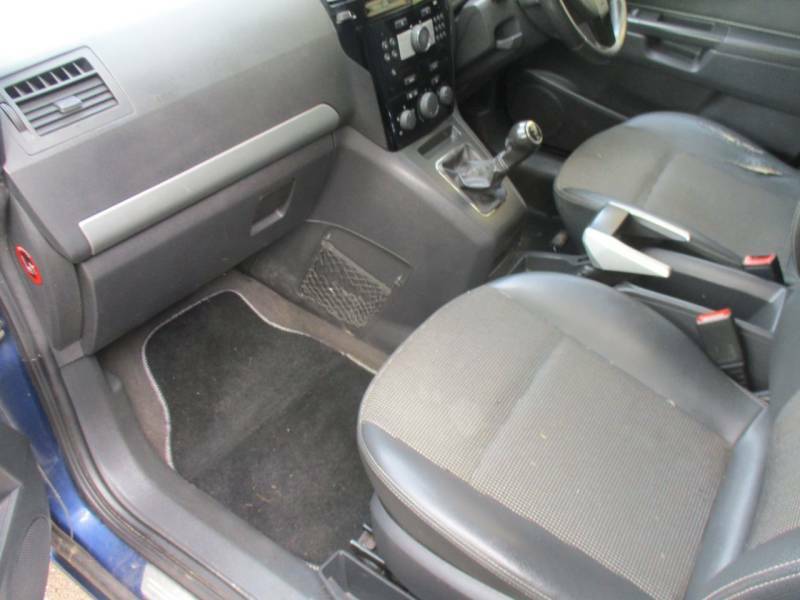 Vauxhall Zafira #19