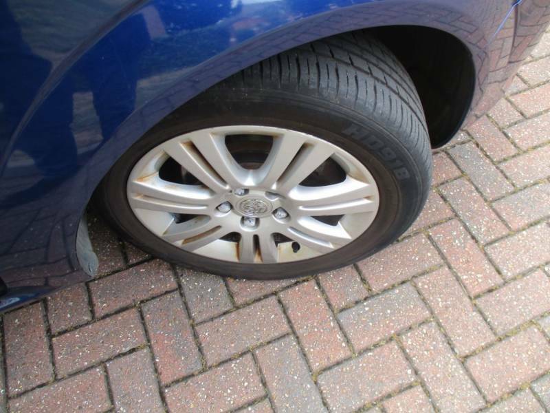 Vauxhall Zafira #13