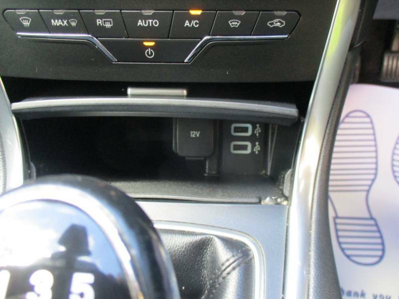 Ford S-Max 2.0 Titanium Tdci Silver #29