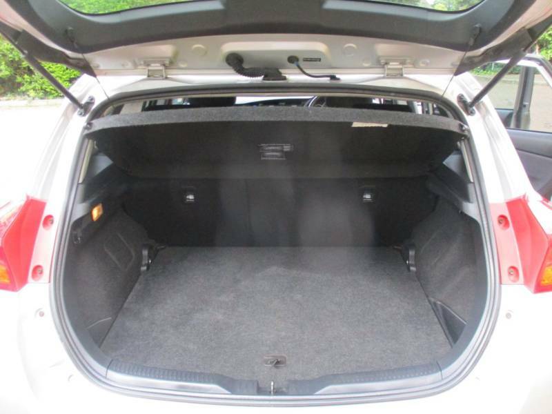 Toyota Auris Excel Silver #13
