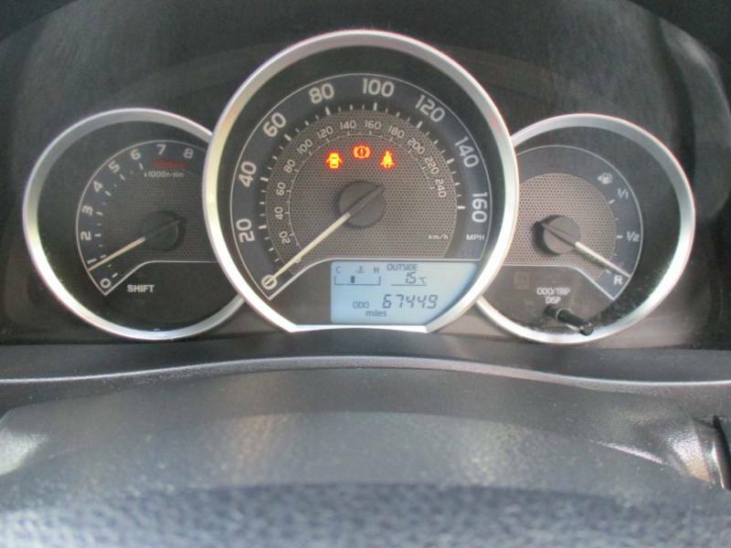 Toyota Auris Excel Silver #17