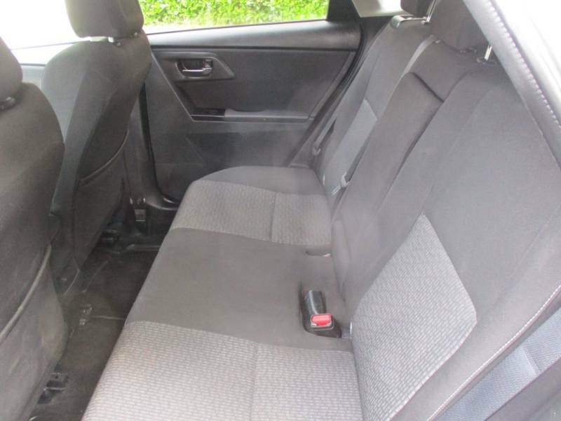 Toyota Auris Excel Silver #29