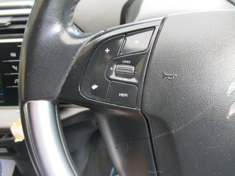 Citroen C4 SpaceTourer 1.2 Puretech Flair Ss White #17