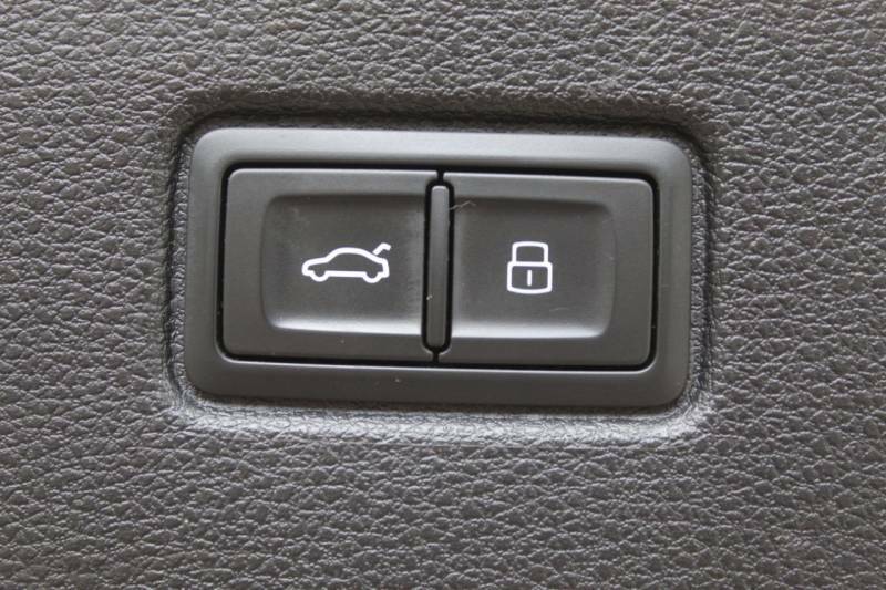 Audi Q7 3.0 Tdi V6 S Line Suv Tiptronic Quattro Black #30