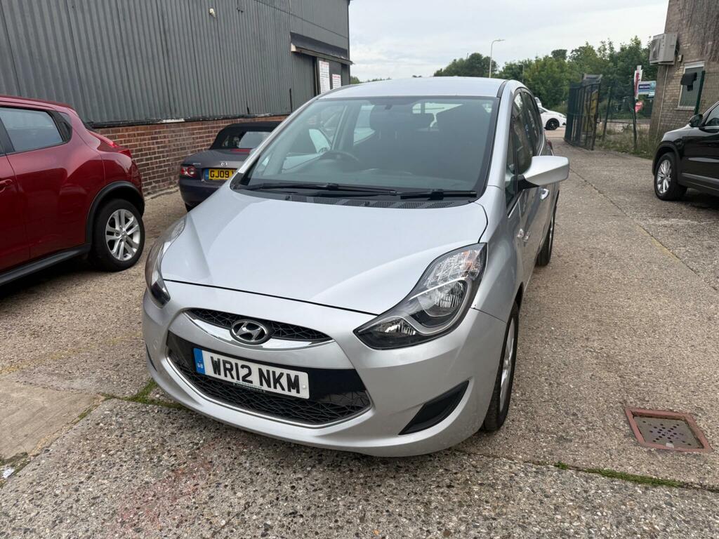 Hyundai Ix20 Active Silver #3