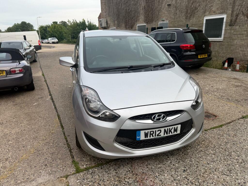 Hyundai Ix20 Active Silver #2