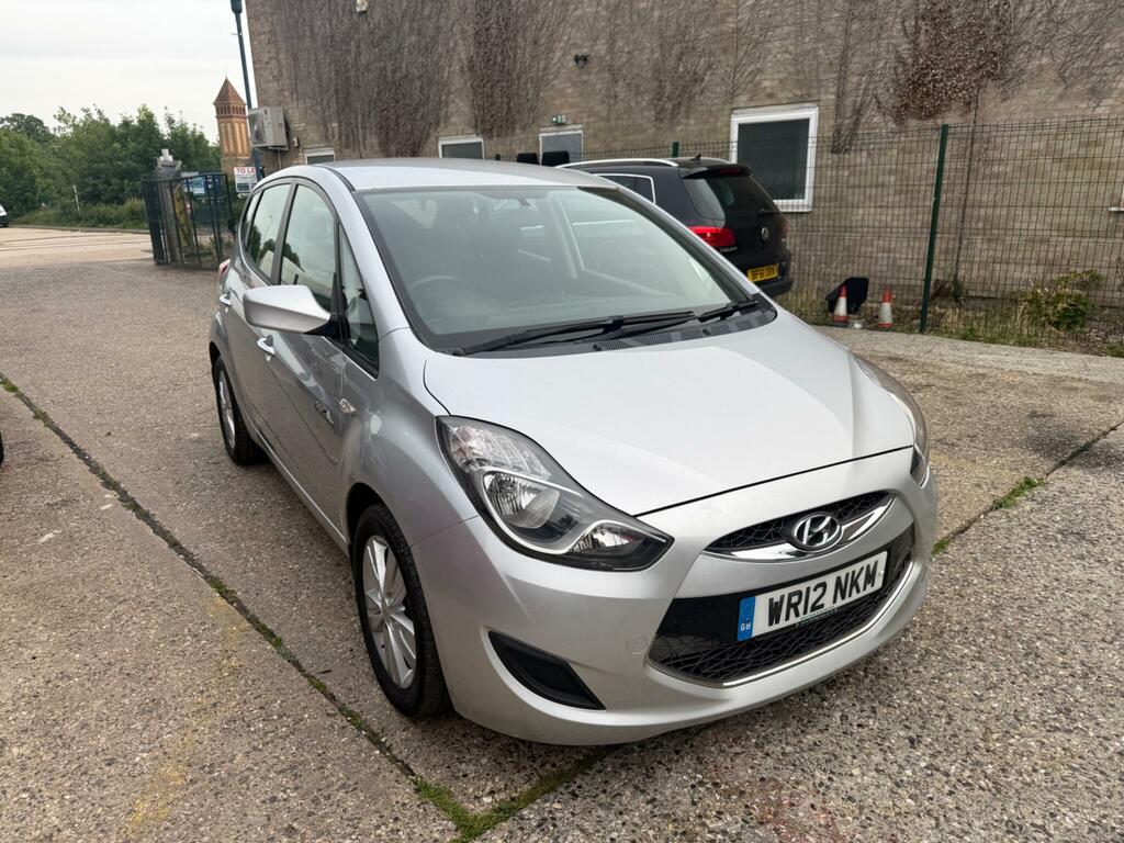 Hyundai Ix20 Active Silver #5
