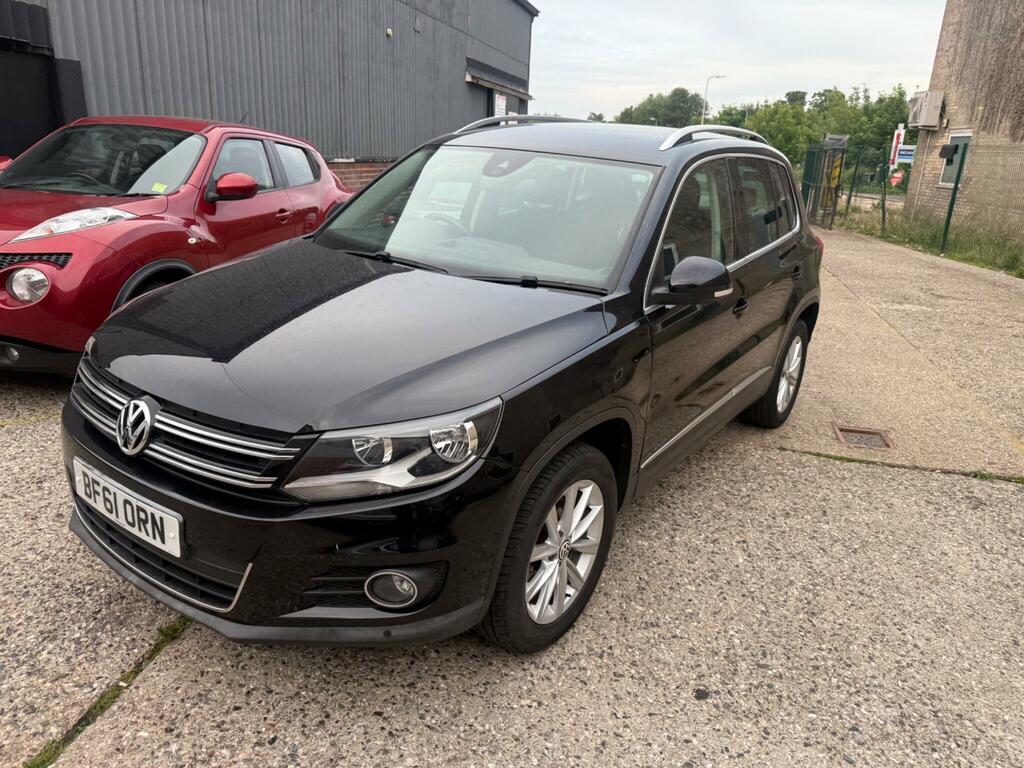 Volkswagen Tiguan Silver #3