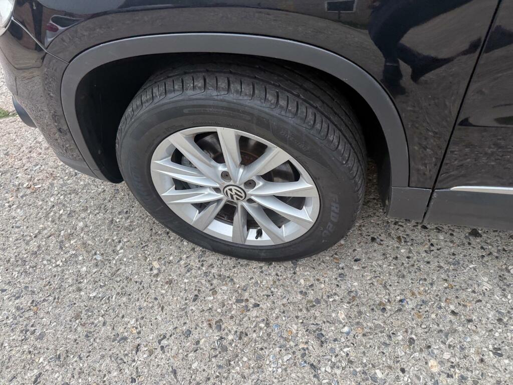Volkswagen Tiguan Silver #36