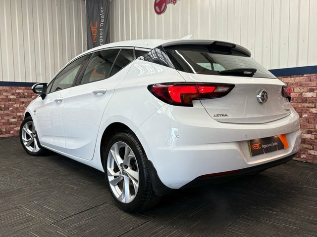 Vauxhall Astra 1.4I Turbo Sri Nav Hatchback Eur PY17EAM White #5