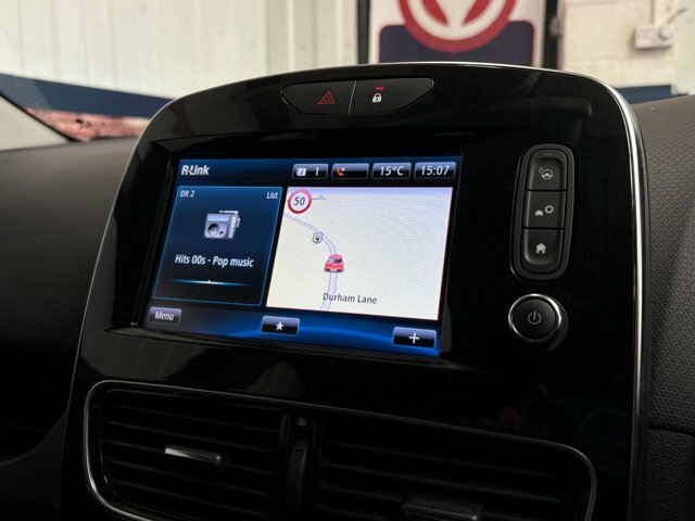 Renault Clio 0.9 Tce 90 Iconic White #22