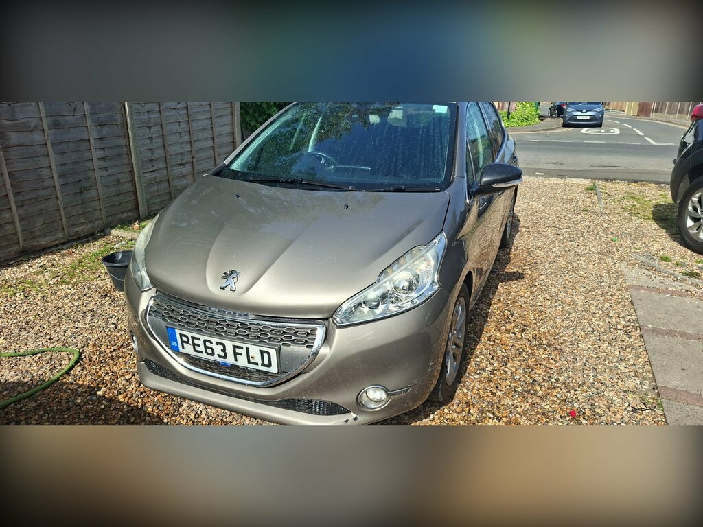 Peugeot 208 Hatchback Brown