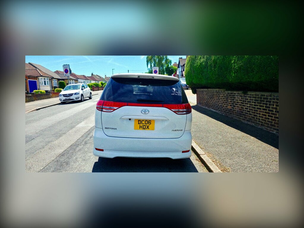 Toyota Estima Mpv White #9