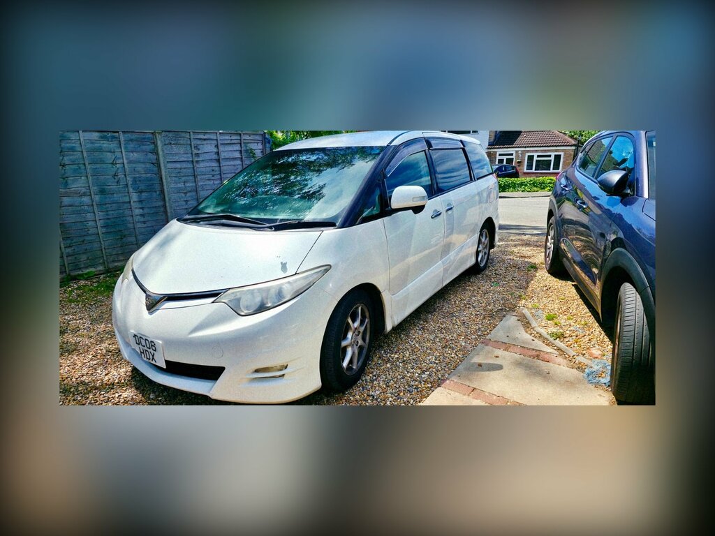 Toyota Estima Mpv 2300Cc 8 Seater White #6