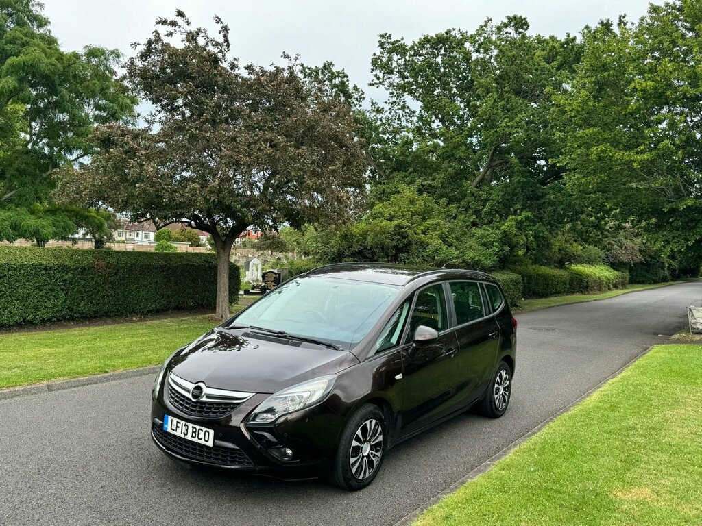 Vauxhall Zafira Tourer 1.4T 16V Exclusiv Mpv Euro 5 140 Brown