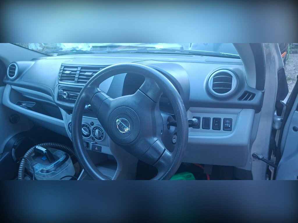 Nissan Pixo 1.0L Acenta 67 Bhp Silver #10