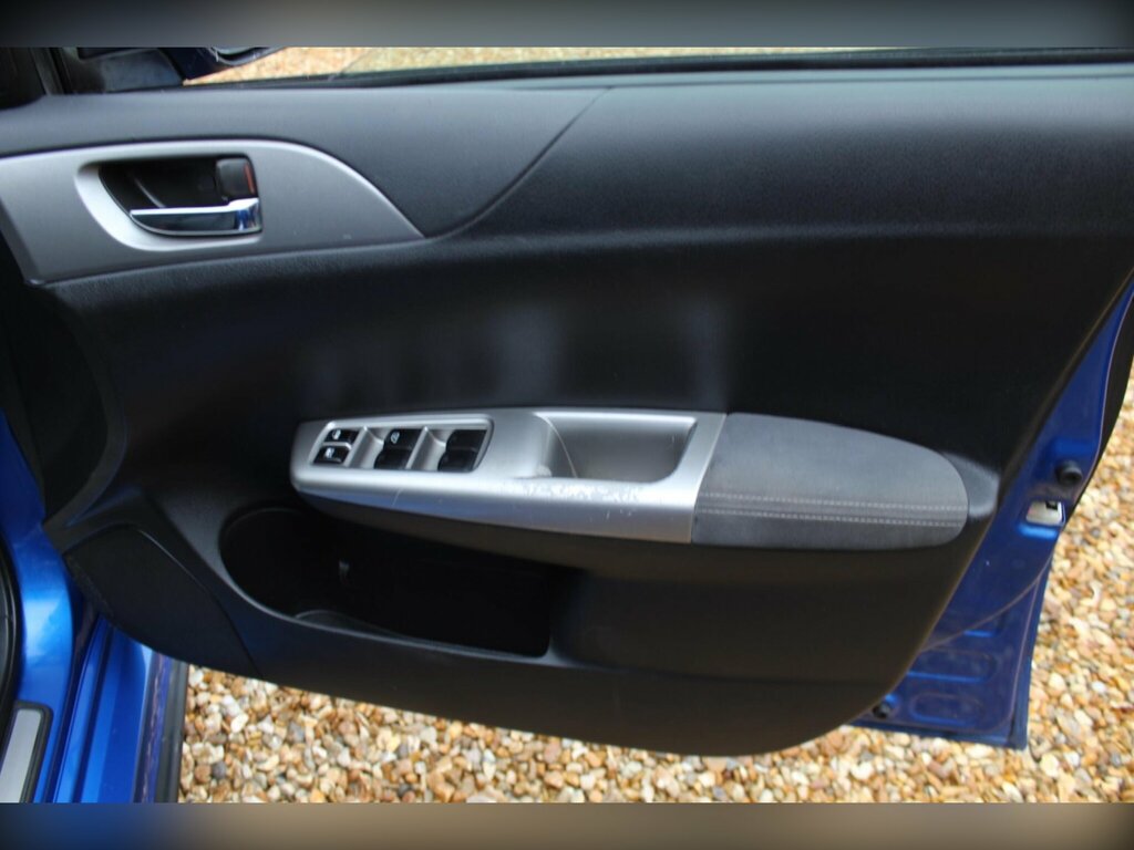 Subaru Impreza Hatchback  #7