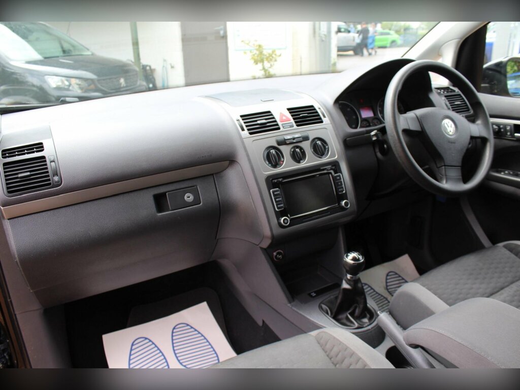 Volkswagen Touran 1.9 Tdi Se 7 Seats Black #2