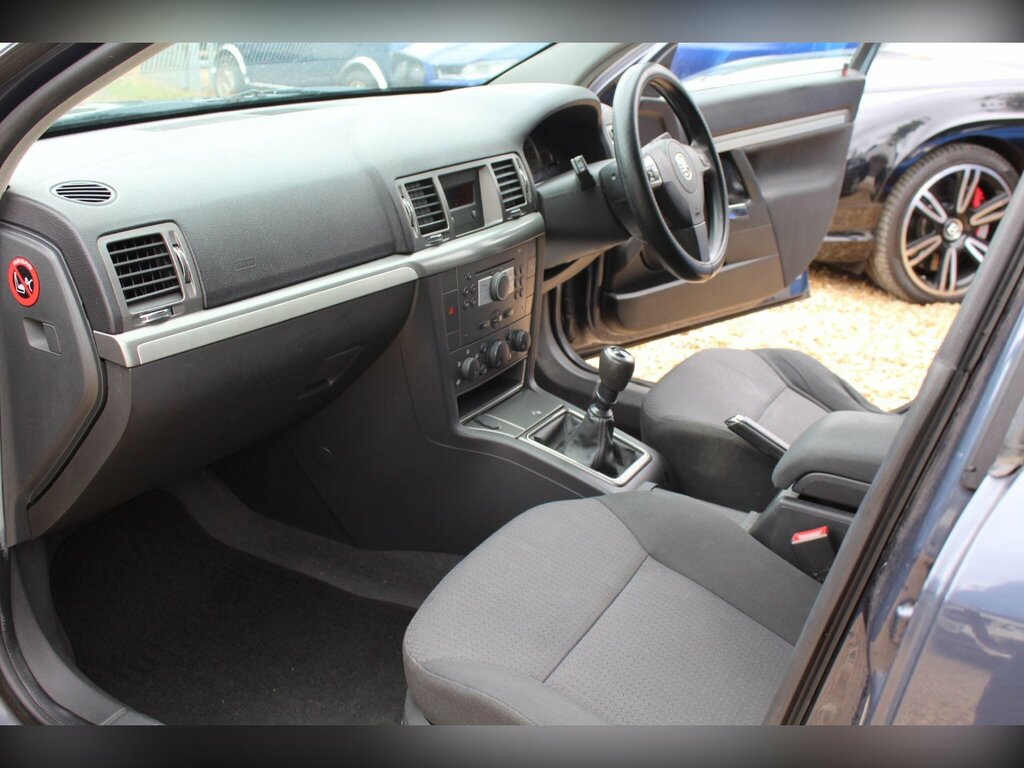 Vauxhall Vectra Sri Nav Cdti 150 Silver #23
