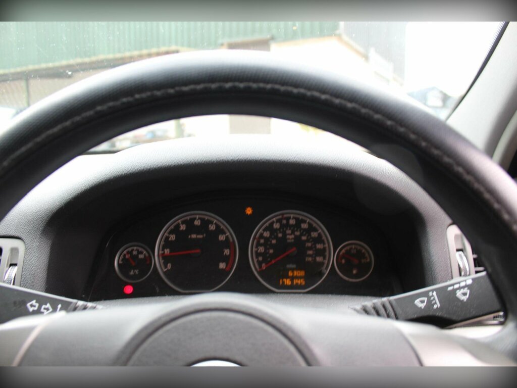 Vauxhall Vectra Sri Nav Cdti 150 Silver #8