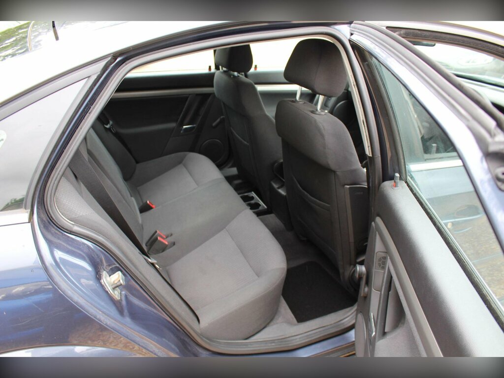 Vauxhall Vectra 1.8 Vvt Exclusiv Blue #5