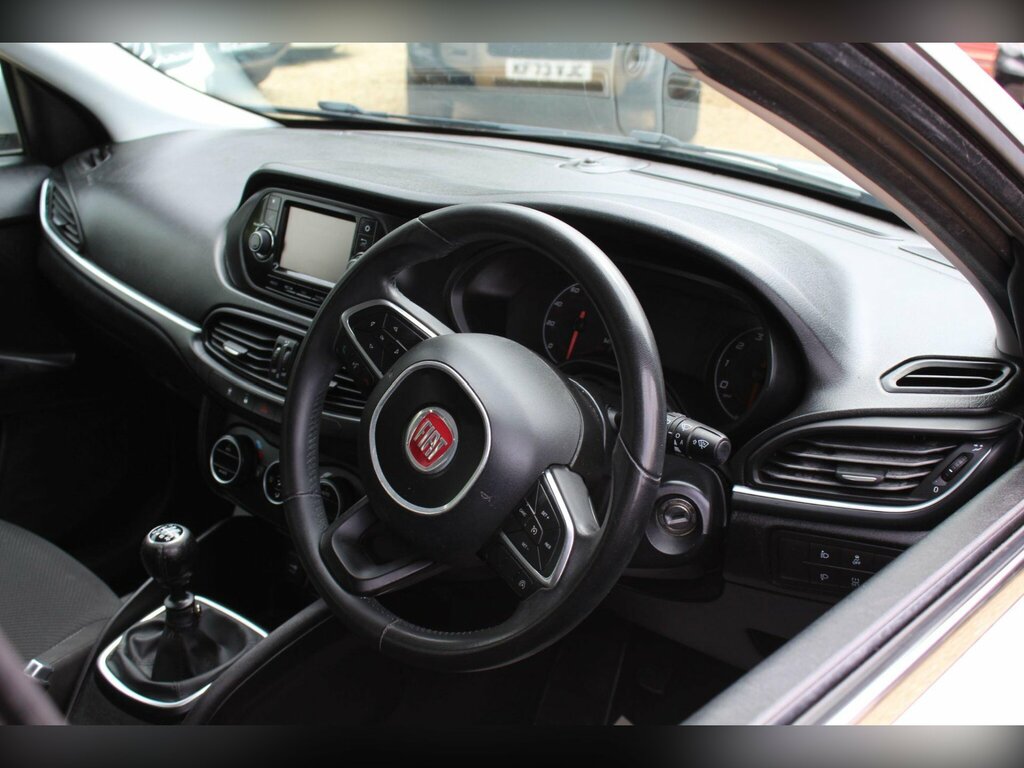 Fiat Tipo 1.4 Mpi Lounge Euro 6 Grey #3