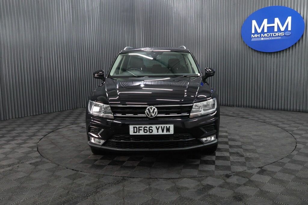 Volkswagen Tiguan Tdi Bluemotion Tech Se DF66YVW Black #2