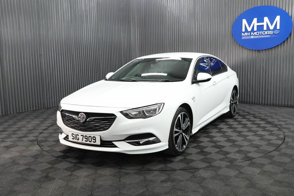 Vauxhall Insignia Turbo D Blueinjection Sri White #3