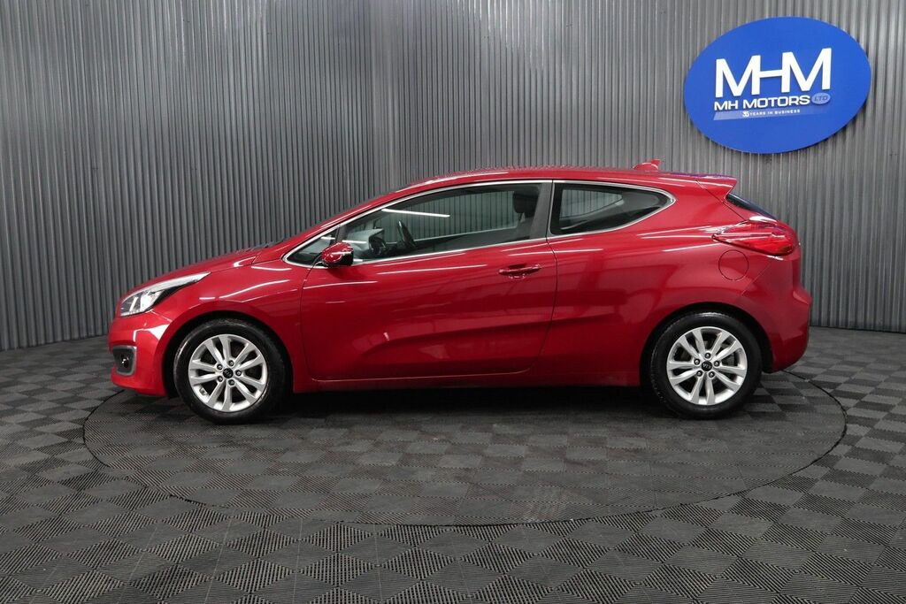 Kia Proceed Crdi 2 Hatchback Red #4