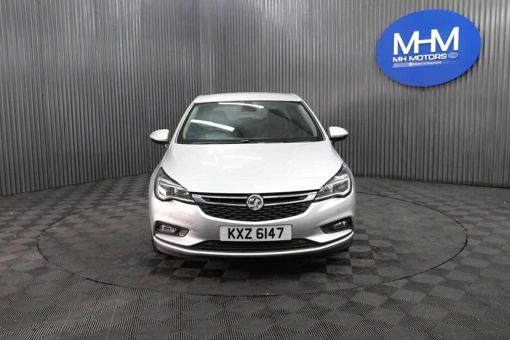 Vauxhall Astra Elite Hatchback KXZ6147 Silver #2
