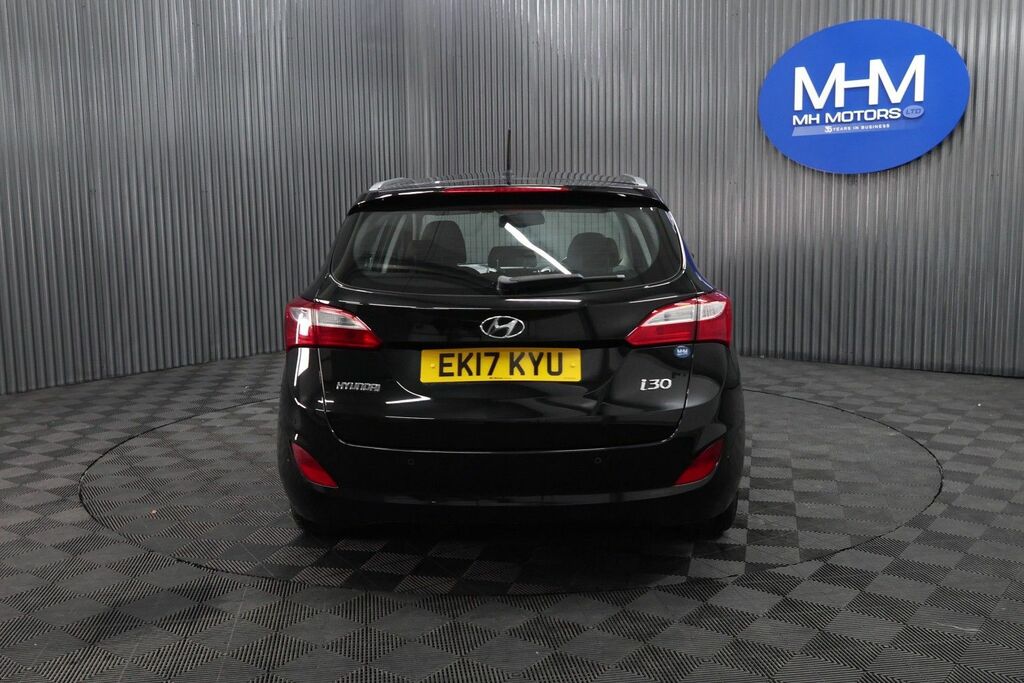 Hyundai I30 Crdi Blue Drive Se Black #6