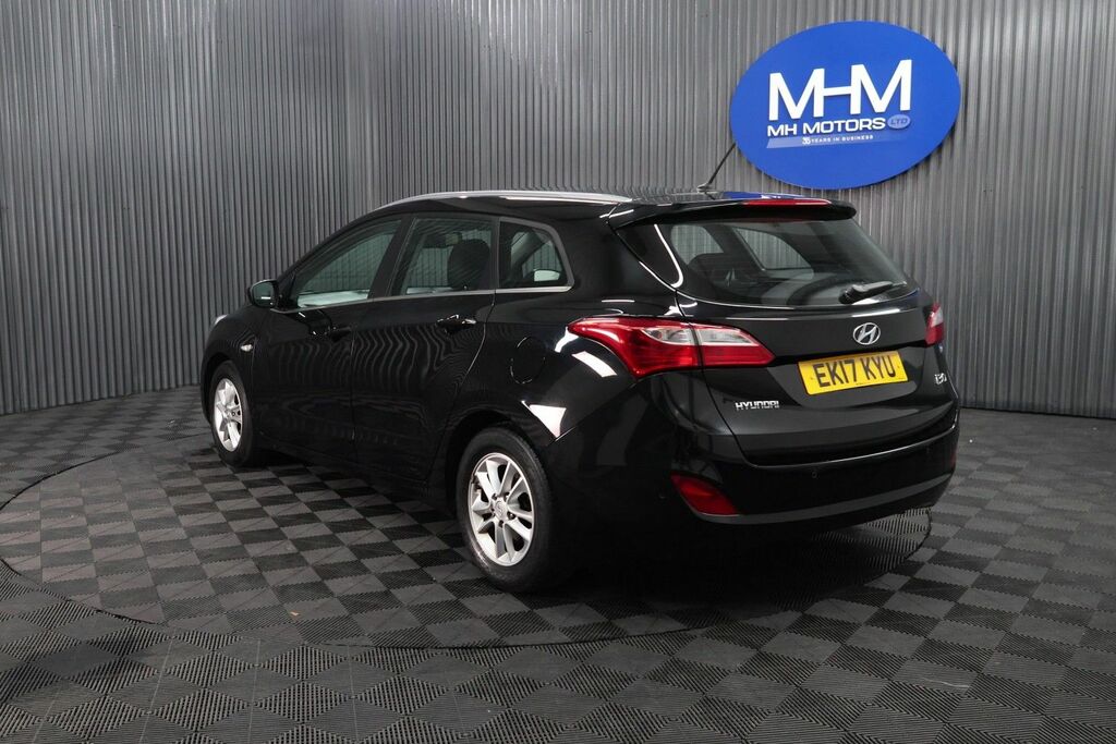 Hyundai I30 Crdi Blue Drive Se Black #5