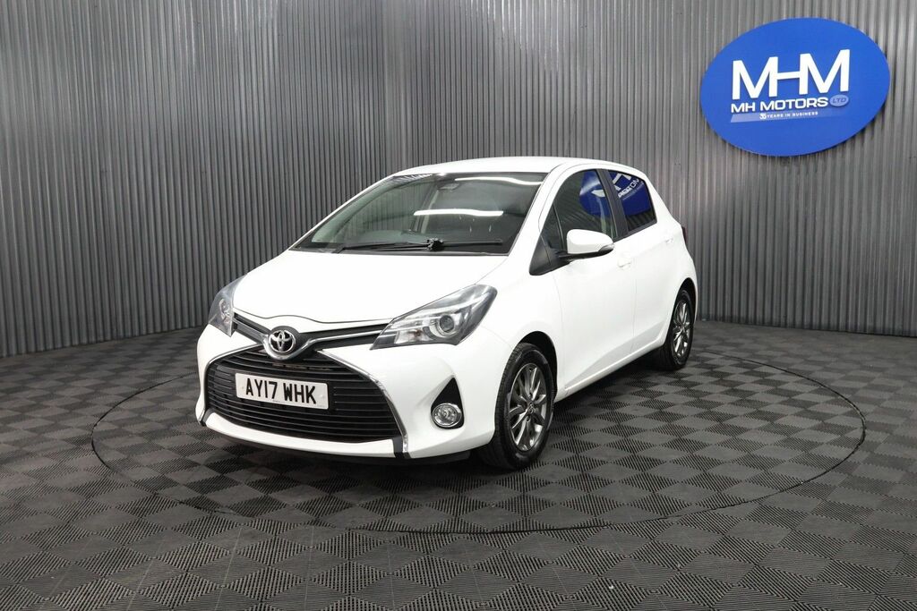 Toyota Yaris Vvt-i Icon Hatchback AY17WHK White #3