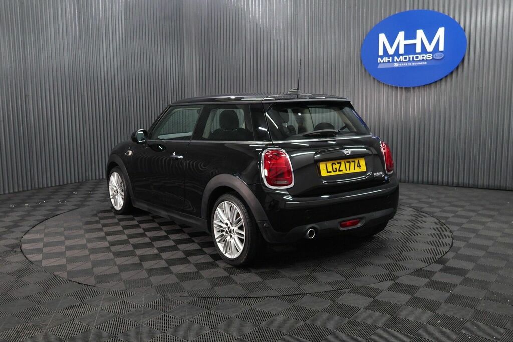 Mini Hatch Cooper D Hatchback Black #5
