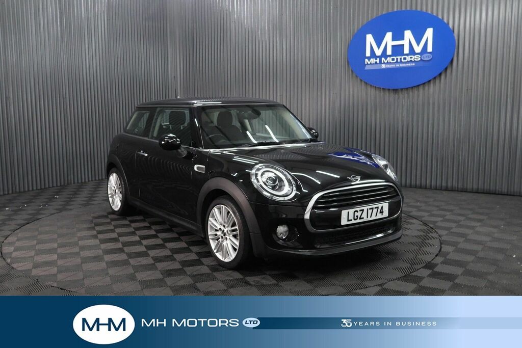 Mini Hatch Cooper D Hatchback Black